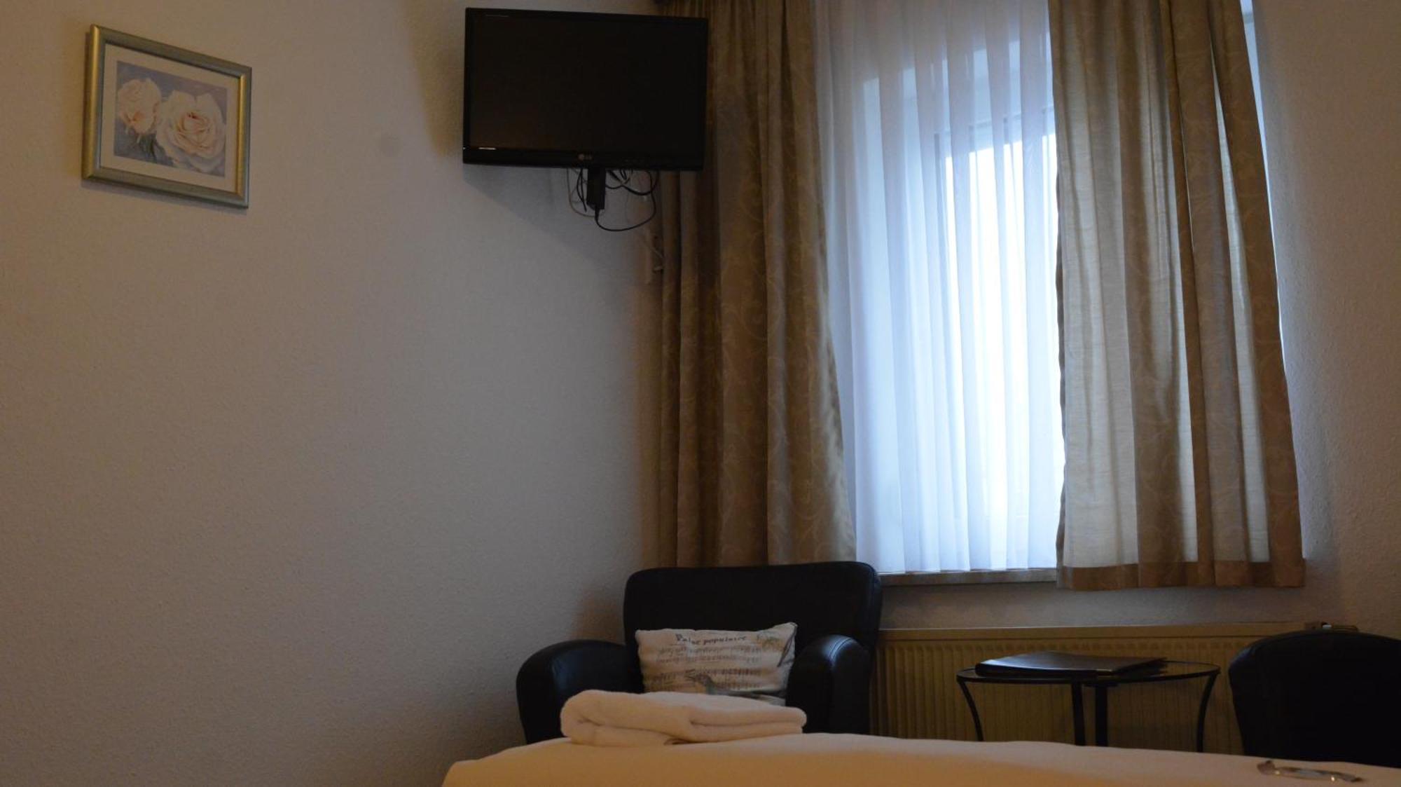 Hotel-Gasthof Zur Rose Weißenhorn 部屋 写真