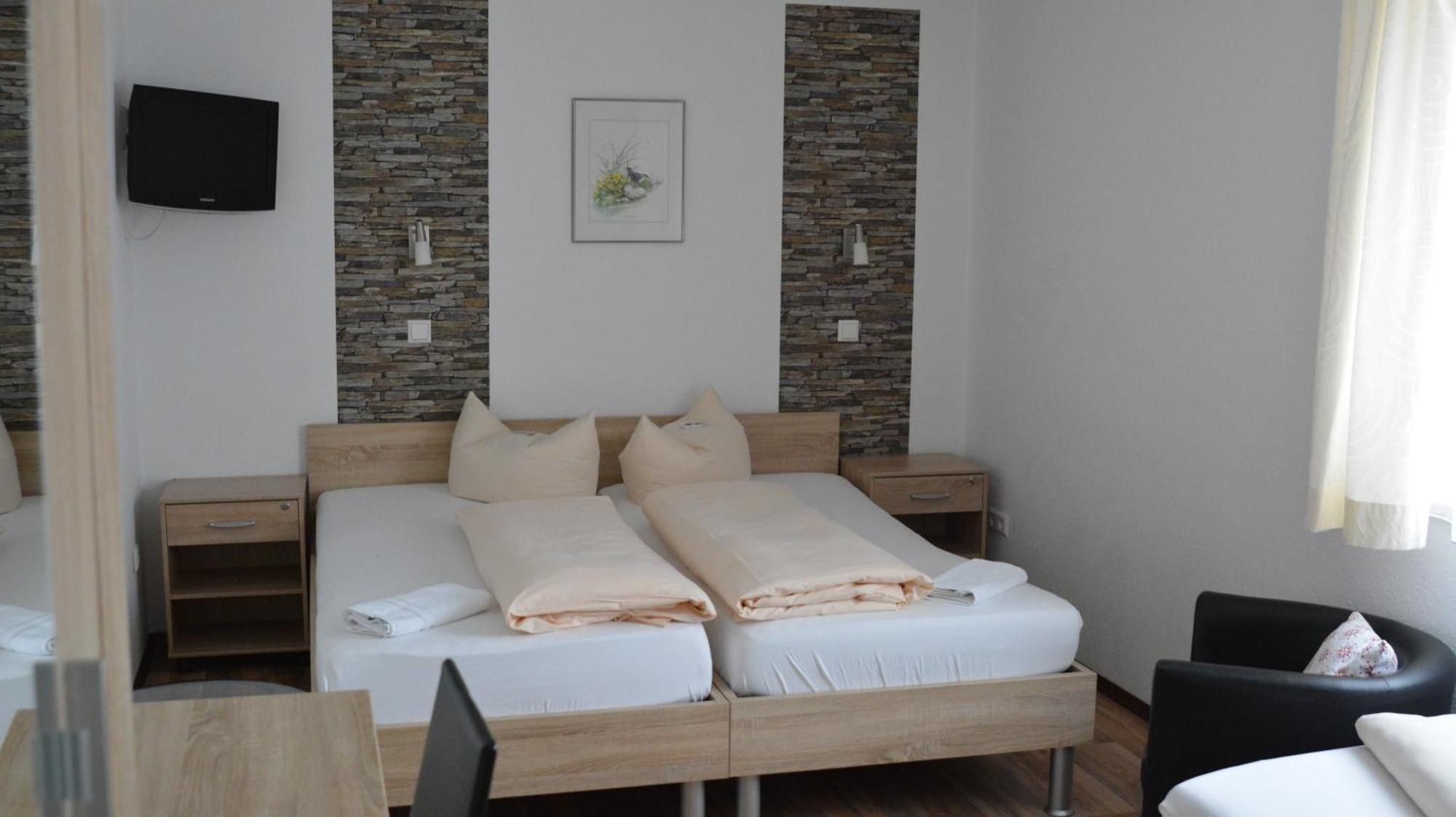 Hotel-Gasthof Zur Rose Weißenhorn 部屋 写真