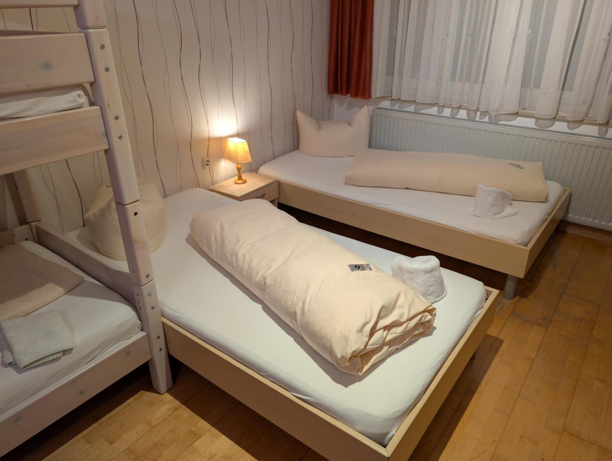 Hotel-Gasthof Zur Rose Weißenhorn 部屋 写真